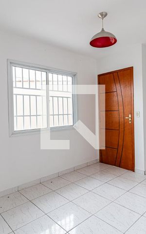 Casa de condomínio para alugar com 75m², 2 quartos e 2 vagasSala