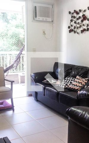 Apartamento à venda com 100m², 3 quartos e 1 vaga Apartamento à venda com 100m², 3 quartos e 1 vagaSala