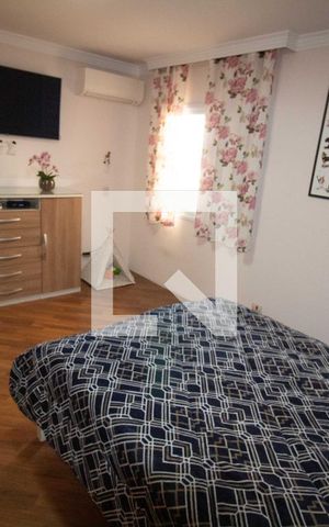 Casa de condomínio à venda com 190m², 4 quartos e 3 vagas Casa de condomínio à venda com 190m², 4 quartos e 3 vagasQuarto 1