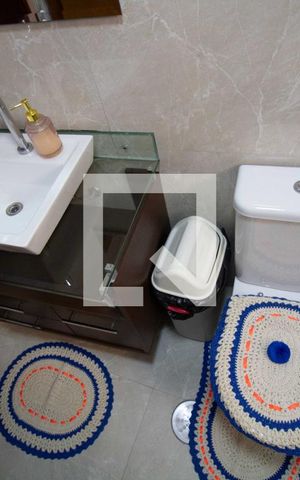 Casa de condomínio à venda com 190m², 4 quartos e 3 vagas Casa de condomínio à venda com 190m², 4 quartos e 3 vagasbanheiro 1