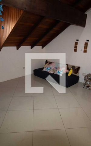 Casa de condomínio à venda com 190m², 4 quartos e 3 vagas Casa de condomínio à venda com 190m², 4 quartos e 3 vagasQuarto 4