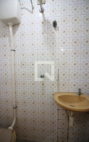 Casa para alugar com 110m², 2 quartos e 1 vagaBanheiro de serviço