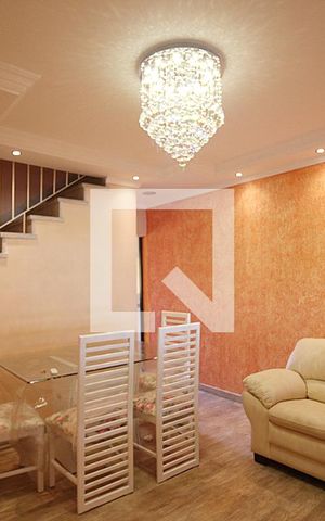 Casa para alugar com 110m², 2 quartos e 1 vagaSala 