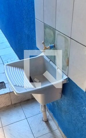 Casa à venda com 152m², 4 quartos e 2 vagas Casa à venda com 152m², 4 quartos e 2 vagasLavanderia