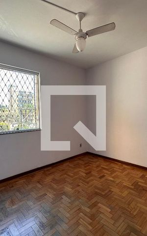 Apartamento à venda com 90m², 3 quartos e sem vaga Apartamento à venda com 90m², 3 quartos e sem vagaSala