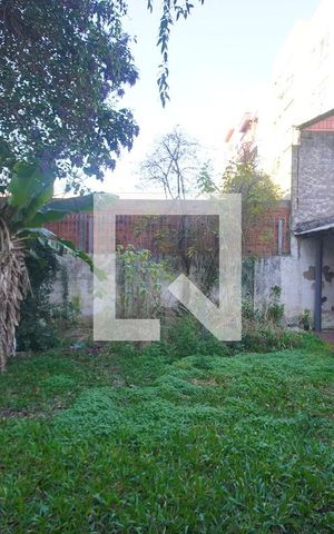 Casa à venda com 259m², 5 quartos e 4 vagasVista