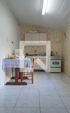 Casa à venda com 259m², 5 quartos e 4 vagasCozinha