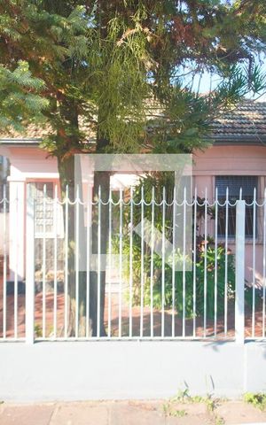 Casa à venda com 259m², 5 quartos e 4 vagasFachada