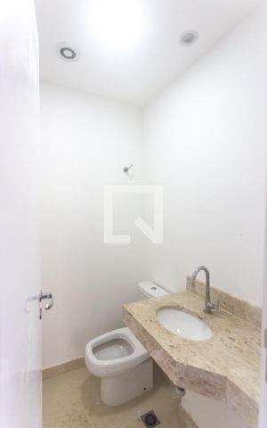 Apartamento à venda com 128m², 3 quartos e 2 vagas Apartamento à venda com 128m², 3 quartos e 2 vagasLavabo