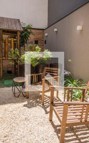 Studio à venda com 26m², 1 quarto e sem vaga Studio à venda com 26m², 1 quarto e sem vagaÁrea Comum - Playground