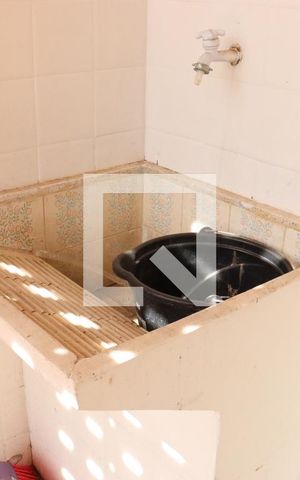 Apartamento para alugar com 80m², 2 quartos e 1 vaga Apartamento para alugar com 80m², 2 quartos e 1 vagaDetalhe da area de serviço