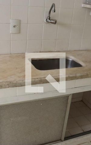 Apartamento para alugar com 80m², 2 quartos e 1 vaga Apartamento para alugar com 80m², 2 quartos e 1 vagaDetalhe da cozinha