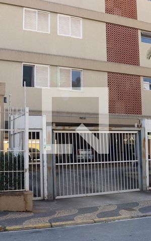 Apartamento para alugar com 80m², 2 quartos e 1 vaga Apartamento para alugar com 80m², 2 quartos e 1 vagaFachada e portaria