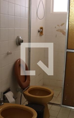 Apartamento para alugar com 80m², 2 quartos e 1 vaga Apartamento para alugar com 80m², 2 quartos e 1 vagaBanheiro