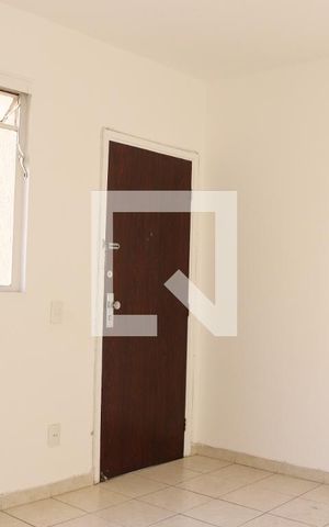 Apartamento para alugar com 80m², 2 quartos e 1 vaga Apartamento para alugar com 80m², 2 quartos e 1 vagaSala