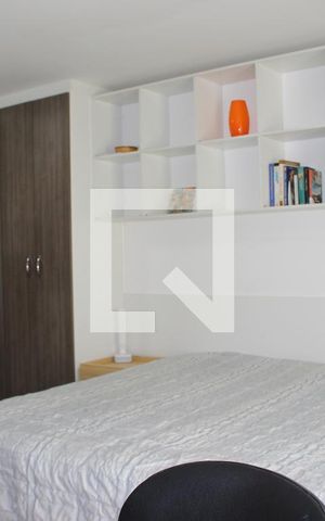 Apartamento à venda com 42m², 1 quarto e 1 vagaSala/Quarto