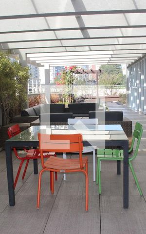 Apartamento à venda com 42m², 1 quarto e 1 vagaÁrea comum