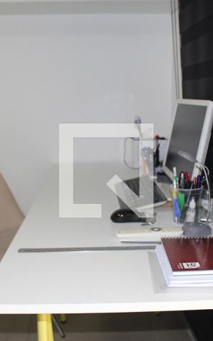 Apartamento à venda com 42m², 1 quarto e 1 vagaSala/Quarto