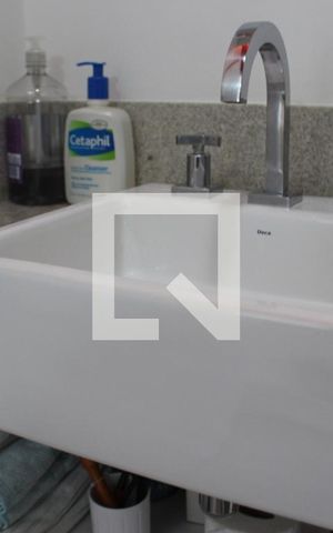 Apartamento à venda com 42m², 1 quarto e 1 vagaBanheiro