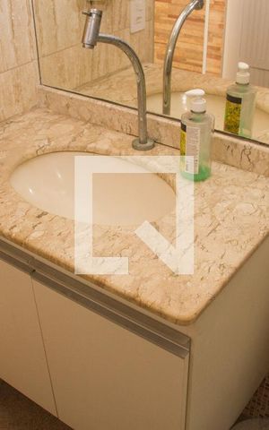 Casa à venda com 300m², 3 quartos e 1 vagaBanheiro de Serviço