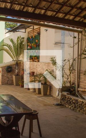 Casa à venda com 300m², 3 quartos e 1 vagaChurrasqueira