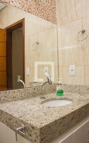 Casa à venda com 300m², 3 quartos e 1 vagaBanheiro Social (2º Andar)