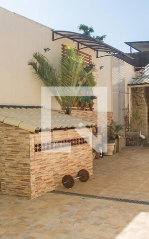 Casa à venda com 300m², 3 quartos e 1 vagaQuintal