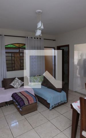 Casa à venda com 860m², 3 quartos e 2 vagasSala