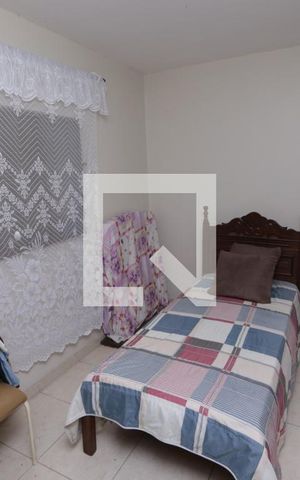 Casa à venda com 860m², 3 quartos e 2 vagasQuarto 3