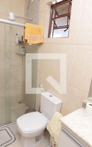 Casa à venda com 860m², 3 quartos e 2 vagasBanheiro