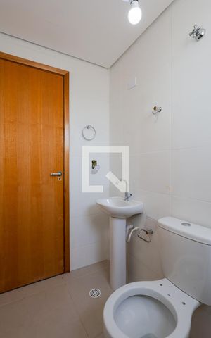 Apartamento para alugar com 65m², 2 quartos e sem vaga Apartamento para alugar com 65m², 2 quartos e sem vagaBanheiro