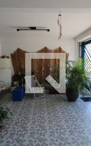 Casa à venda com 120m², 4 quartos e 2 vagasGaragem