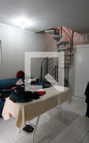 Casa à venda com 120m², 4 quartos e 2 vagasSuite