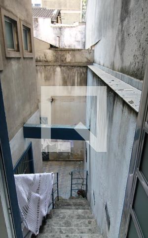 Casa à venda com 120m², 4 quartos e 2 vagasÁrea de serviço