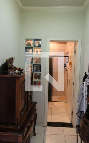 Casa à venda com 120m², 4 quartos e 2 vagasBanheiro 1