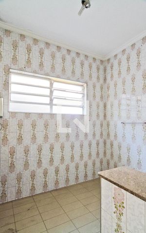 Casa para alugar com 155m², 2 quartos e 2 vagasBanheiro
