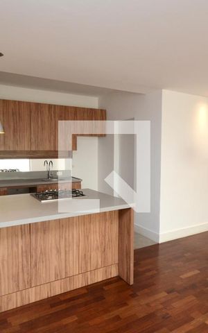 Apartamento à venda com 330m², 4 quartos e 3 vagasSala