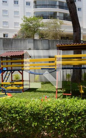 Apartamento à venda com 330m², 4 quartos e 3 vagasÁrea comum - Playground