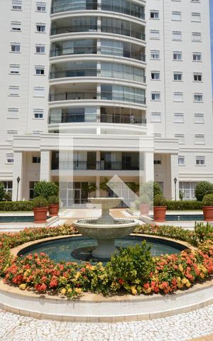 Apartamento à venda com 330m², 4 quartos e 3 vagasFachada do bloco