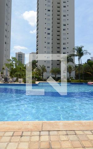 Apartamento à venda com 330m², 4 quartos e 3 vagasÁrea comum - Piscina