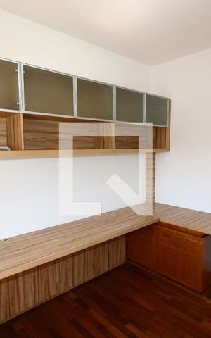 Apartamento à venda com 330m², 4 quartos e 3 vagasQuarto 4