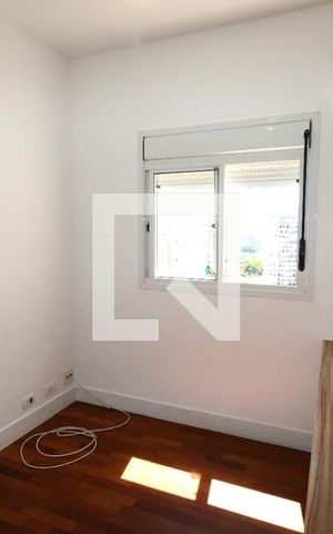 Apartamento à venda com 330m², 4 quartos e 3 vagasQuarto 4