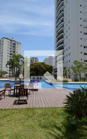 Apartamento à venda com 330m², 4 quartos e 3 vagasÁrea comum - Piscina