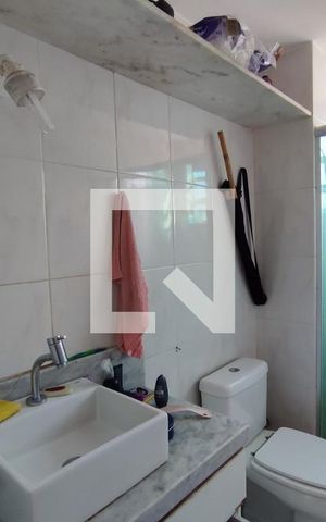 Apartamento à venda com 75m², 2 quartos e 1 vaga Apartamento à venda com 75m², 2 quartos e 1 vagaBanheiro