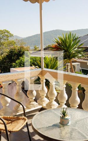 Casa de condomínio à venda com 720m², 6 quartos e 6 vagas Casa de condomínio à venda com 720m², 6 quartos e 6 vagasVaranda 2