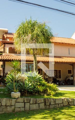 Casa de condomínio à venda com 720m², 6 quartos e 6 vagas Casa de condomínio à venda com 720m², 6 quartos e 6 vagasÁrea comum
