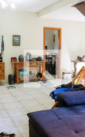 Casa de condomínio à venda com 720m², 6 quartos e 6 vagas Casa de condomínio à venda com 720m², 6 quartos e 6 vagassala