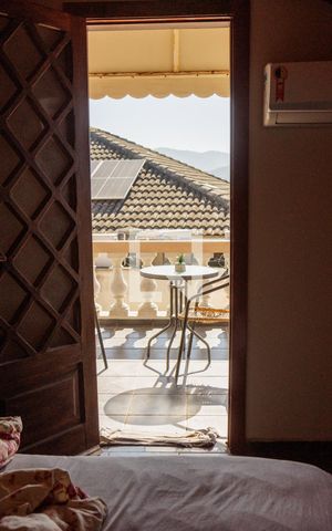 Casa de condomínio à venda com 720m², 6 quartos e 6 vagas Casa de condomínio à venda com 720m², 6 quartos e 6 vagasQuarto 2