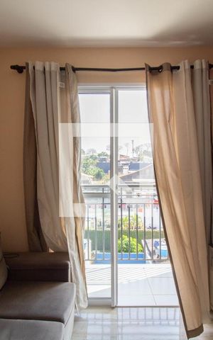Apartamento à venda com 42m², 2 quartos e 1 vaga Apartamento à venda com 42m², 2 quartos e 1 vagaSala