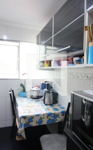 Apartamento à venda com 60m², 2 quartos e 2 vagasCozinha